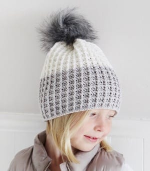 Crochet hat pattern - womens hat- Make a winter hat - A Crafty Life #crochet #crochetpattern #crochethat #freecrochetpattern